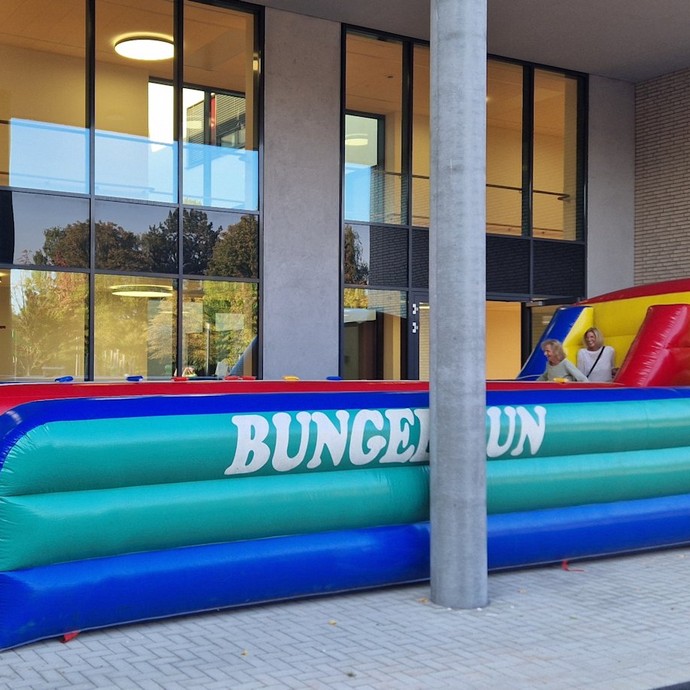 Bungee Run (vergrößerte Bildansicht wird geöffnet)