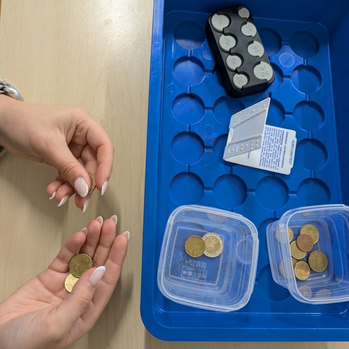 None (vergrößerte Bildansicht wird geöffnet)