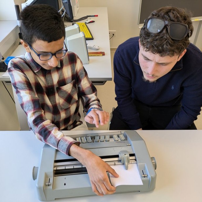 None (vergrößerte Bildansicht wird geöffnet)