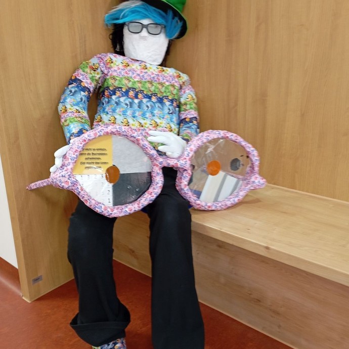 None (vergrößerte Bildansicht wird geöffnet)