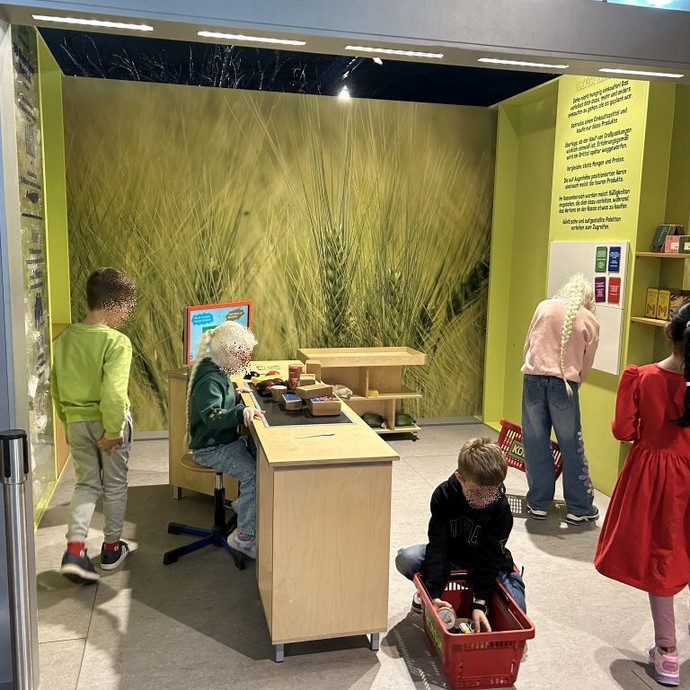 None (vergrößerte Bildansicht wird geöffnet)